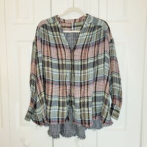 Free People Size xs oversized button up shirt.  ^